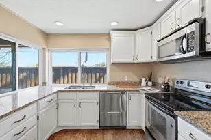 15741 Mapleview Cir, Dallas, TX 75248 - Photo 13