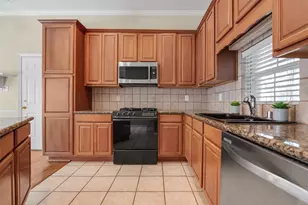 5856 Oram St, Dallas, TX 75206 - Photo 13