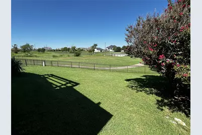 1002 Hoylake Court, Ennis, TX 75119 - Photo 3