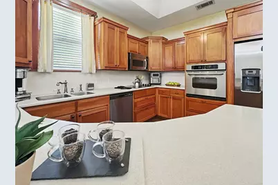 1002 Hoylake Court, Ennis, TX 75119 - Photo 9