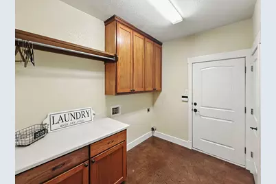 1002 Hoylake Court, Ennis, TX 75119 - Photo 19