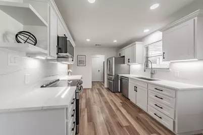 2528 Sunshine Court, Bedford, TX 76021 - Photo 9