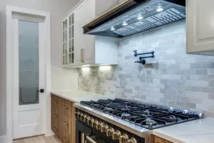 6306 Starlight Ranch Rd, Godley, TX 76044 - Photo 17