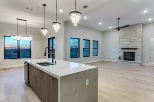 6306 Starlight Ranch Rd, Godley, TX 76044 - Photo 13