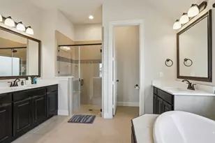 225 Brazos Dr, Waxahachie, TX 75165 - Photo 5