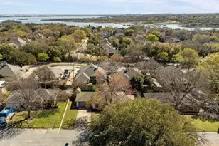 2912 Robindale Ln, Grapevine, TX 76051 - Photo 27