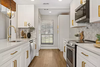 2912 Robindale Lane, Grapevine, TX 76051 - Photo 13