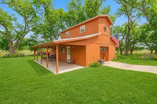 10008 Orchards Blvd, Cleburne, TX 76033 - Photo 29