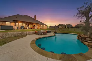 10008 Orchards Blvd, Cleburne, TX 76033 - Photo 27