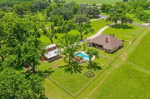 10008 Orchards Blvd, Cleburne, TX 76033 - Photo 35