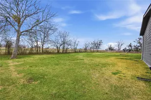 265 N Trinity Ave, Emhouse, TX 75110 - Photo 3