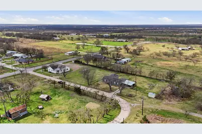 265 N Trinity Avenue, Emhouse, TX 75110 - Photo 31