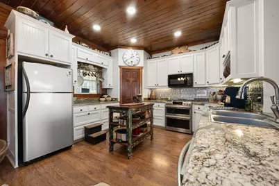 1642 County Road 234, Hico, TX 76457 - Photo 17