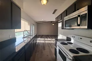 2617 Princeton Dr, Lancaster, TX 75134 - Photo 9