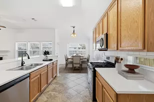 5904 Meadowglen Dr, Denton, TX 76226 - Photo 5