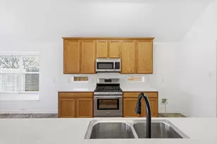 5904 Meadowglen Dr, Denton, TX 76226 - Photo 11