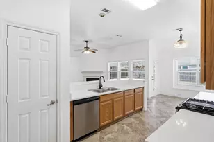 5904 Meadowglen Dr, Denton, TX 76226 - Photo 9