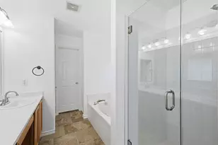 5904 Meadowglen Dr, Denton, TX 76226 - Photo 19