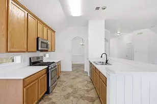 5904 Meadowglen Dr, Denton, TX 76226 - Photo 7