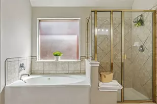 6510 Daisy Dr, Arlington, TX 76017 - Photo 29