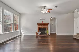 6510 Daisy Dr, Arlington, TX 76017 - Photo 15