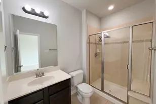 949 Wellington Dr, Lewisville, TX 75067 - Photo 23