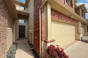 949 Wellington Dr, Lewisville, TX 75067 - Photo 1