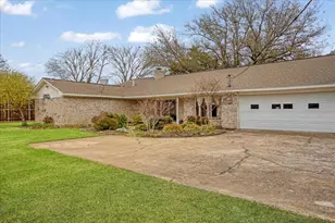 1910 Nancy Lea Dr, Bonham, TX 75418 - Photo 35