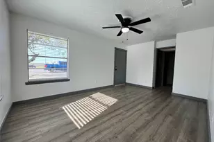 2526 Louise St, Denton, TX 76201 - Photo 3