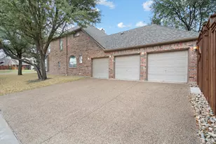 2017 Bishop Dr, Flower Mound, TX 75028 - Photo 3