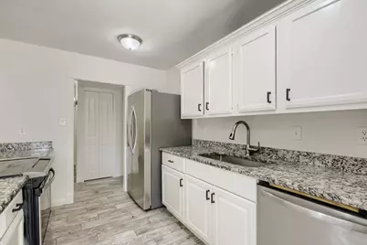 804 Netherland Drive, Arlington, TX 76017 - Photo 11
