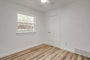 521 Mesquite Ave, Crowley, TX 76036 - Photo 37