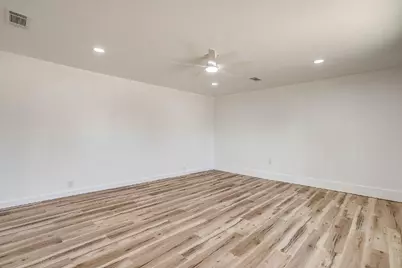 521 Mesquite Avenue, Crowley, TX 76036 - Photo 9