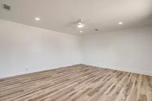 521 Mesquite Ave, Crowley, TX 76036 - Photo 9