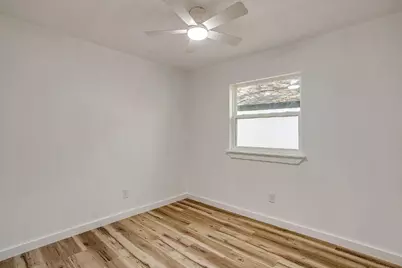 521 Mesquite Avenue, Crowley, TX 76036 - Photo 27