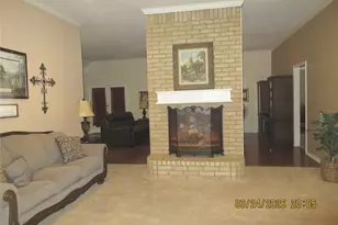 1121 Springwood Dr, Saginaw, TX 76179 - Photo 3