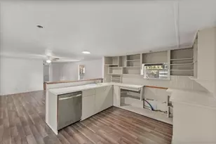 1509 E Apache Trail, Granbury, TX 76048 - Photo 11