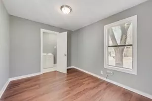 930 W Freeman St, Sherman, TX 75092 - Photo 11