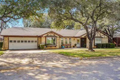 1822 E Cedar Elm Drive, Arlington, TX 76012 - Photo 1