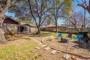 1822 E Cedar Elm Dr, Arlington, TX 76012 - Photo 27