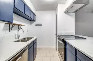 8110 Skillman St, Dallas, TX 75231 - Photo 9