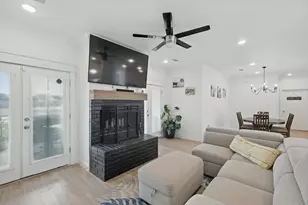 121 Bluegrass Trl, Springtown, TX 76082 - Photo 5