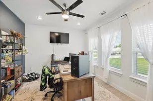 121 Bluegrass Trl, Springtown, TX 76082 - Photo 17