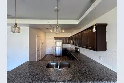 625 E Powell Avenue, Fort Worth, TX 76104 - Photo 9