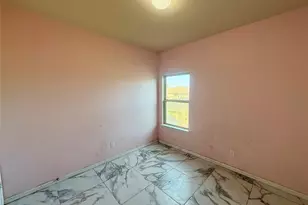 625 E Powell Ave, Fort Worth, TX 76104 - Photo 15