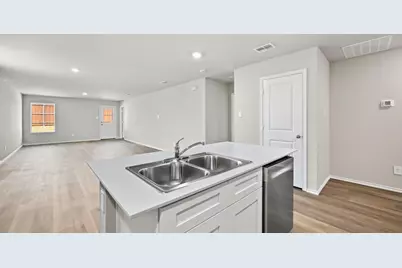 4229 Woodhill Bend Drive, Fort Worth, TX 76036 - Photo 9