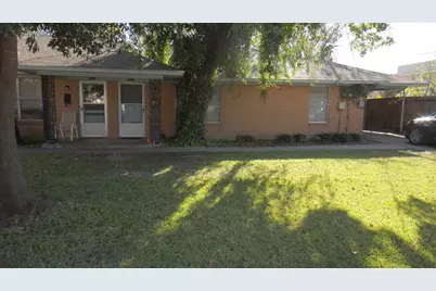 1011 Crescent Street, Denton, TX 76201 - Photo 1