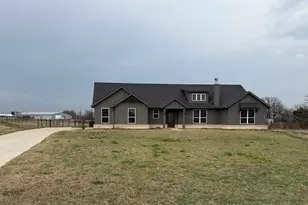 1035 Northern Oaks Ct, Springtown, TX 76082 - Photo 1