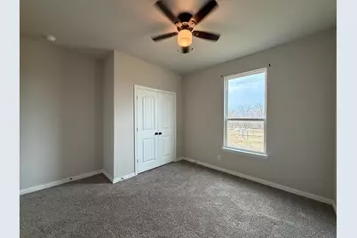 1035 Northern Oaks Court, Springtown, TX 76082 - Photo 7