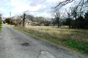 110 S Bois D Arc St, Bailey, TX 75452 - Photo 9